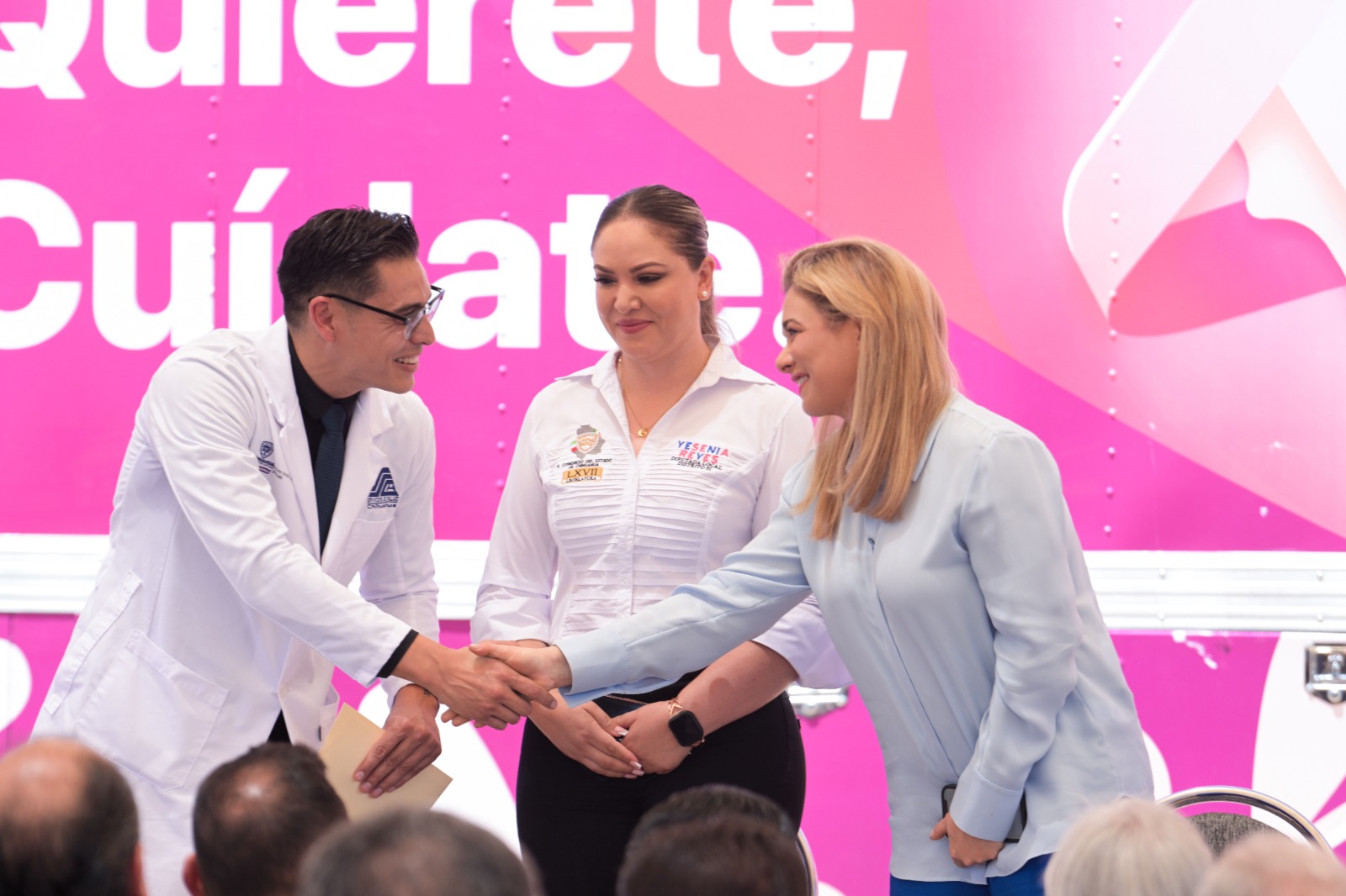 Inaugura Gobernadora Maru Campos rehabilitación del Hospital